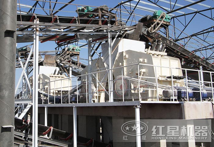 河北大型砂石廠反擊式破碎機(jī)現(xiàn)場(chǎng) 河北大型砂石廠反擊式破碎機(jī)現(xiàn)場(chǎng)