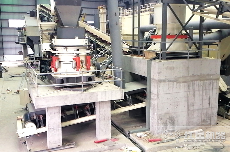 鐵礦石圓錐破碎機(jī)設(shè)備 鐵礦石圓錐破碎機(jī)設(shè)備