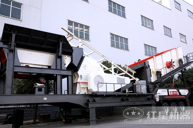 輪胎式移動(dòng)破碎站